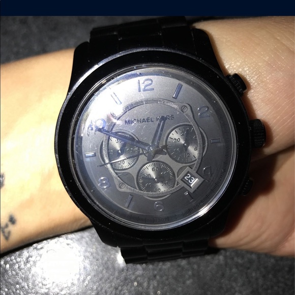 Michael Kors Watch - Picture 3 of 3